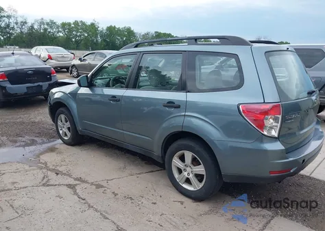 2011 Subaru Forester 2.5X z USA, uszkodzony, nr VIN JF2SHBBCXBH774234